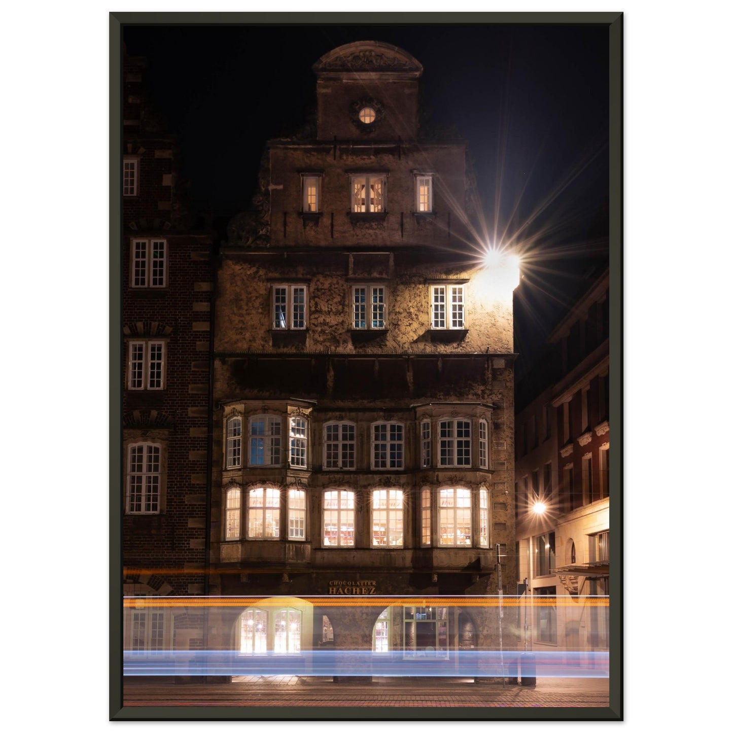 Bremen bei Nacht (Poster mit mattem Papiermetallrahmen in Museumsqualität)